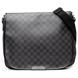 Louis Vuitton Nero Damier Graphite Daniel MM