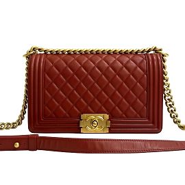 Borsa a spalla in pelle di agnello Chanel Boy con catena