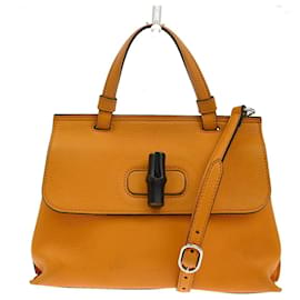 Gucci Bamboo Daily Top Handle aus Leder Medium
