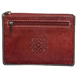 Portacarte in suede rosso con logo Anagram Loewe vintage