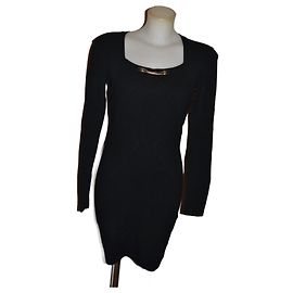 Vestido negro de viscosa Versace Jeans Couture con detalle metálico