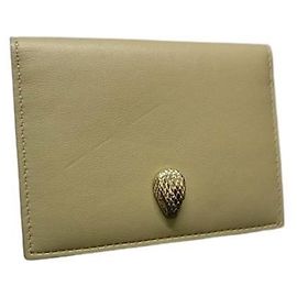 Bulgari Portacarte da visita in pelle beige Serpenti di Bvlgari