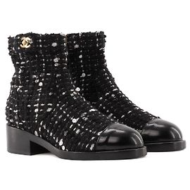 CHANEL - Stivaletti Chanel in tweed nero e paillettes (T38)