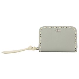 FENDI - Peekaboo Geldbörse Fendi aus strukturiertem Aqua-Leder