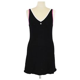 Vestido mini sin mangas de viscosa acolchada negra Chanel