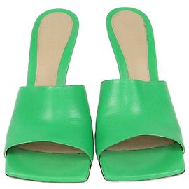 Mules in pelle verde stretch Bottega Veneta