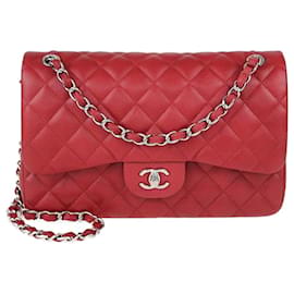 Borsa Chanel Jumbo Classic Double Flap in pelle caviar trapuntata rosso scuro