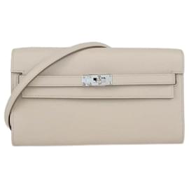 Portafoglio Kelly Wallet To Go in pelle Evercolor Beton di Hermès con hardware in palladio