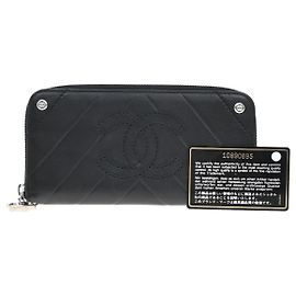 Chanel CC Charm Zip Around in agnello trapuntato Long