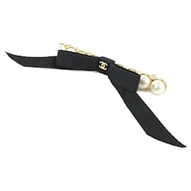 Fermaglio in satin Chanel AAA842