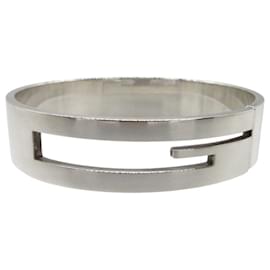 Bracciale intagliato in argento 925 con logo G di Gucci