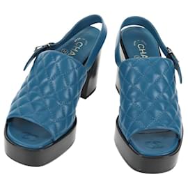 CHANEL Sandali con Tacco Matelassé in Pelle Blu CC Auth 139286M - Chanel