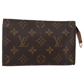 LOUIS VUITTON Pochette Bucket Monogram PM Accessorio LV Auth 145050