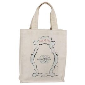 CHANEL Borsa Tote in tela beige della linea Crociera Miami CC Auth 148315