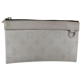 LOUIS VUITTON Pochette Discovery PM Monogram Taigarama Grigio M30279 Auth 147372