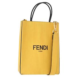 Borsa a mano FENDI in pelle 2 in 1 oro giallo Auth BA7681