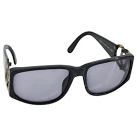 CHANEL Sonnenbrille aus Kunststoff Schwarz CC Auth 147052 - Chanel
