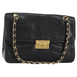 CHANEL Schultertasche aus Lammleder Schwarz Gold CC Auth bs30716