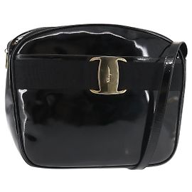 Borsa a Spalla Vala Smalto Nero Oro Salvatore Ferragamo Auth gh815