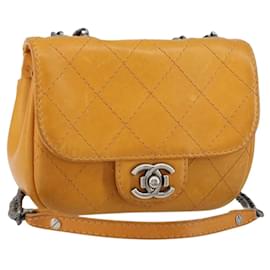 CHANEL Borsa a Spalla Matelassé in Pelle Arancione CC Auth BA8705