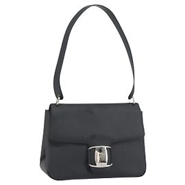 Borsa a spalla Vala Salvatore Ferragamo in pelle verniciata nera argento Auth bs31352