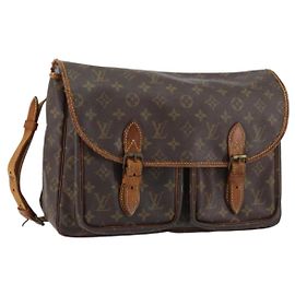 LOUIS VUITTON Bolsa de Hombro Basas Japon Monograma M99013 LV Auth 153404