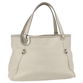 Sac fourre-tout en cuir blanc et argent de Salvatore Ferragamo Auth bs30640