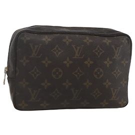 LOUIS VUITTON Monogram Trousse Toilette 23 Clutch Tasche M47524 LV Auth 151744