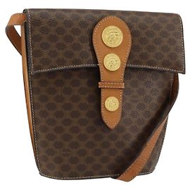 Céline Sac à bandoulière en toile Macadam Medallion CELINE en cuir PVC marron doré Auth 153467