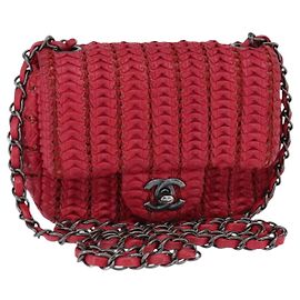 CHANEL Borsa a tracolla Cloche Turn Lock in pelle di agnello rossa argento CC Auth bs30375
