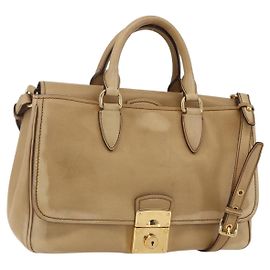 Borsa Miu Miu in pelle 2 in 1 beige oro Auth 153125