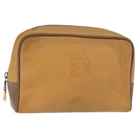 LOEWE Borsa Clutch Anagram in Pelle Beige Oro Auth bs31652