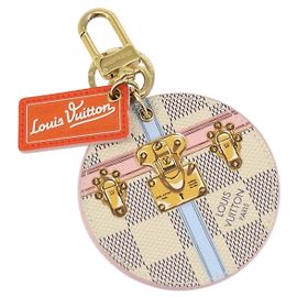 LOUIS VUITTON Schlüsselanhänger Illustrious Summer Trunk Damier Azur LV Auth 155752V