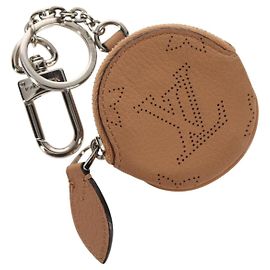 LOUIS VUITTON Mahina Llavero Modo Vuelo Pouch Charm M00542 LV Auth 154957M