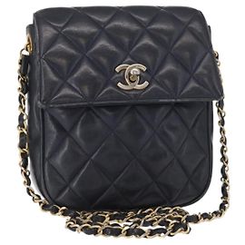 CHANEL Borsa a Spalla Matelassé in Pelle di Agnello Blu Navy Oro CC Auth 156505