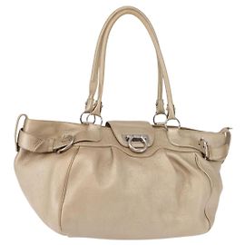 Borsa Tote Gancini Marissa in pelle beige e argento di Salvatore Ferragamo Auth bs30081