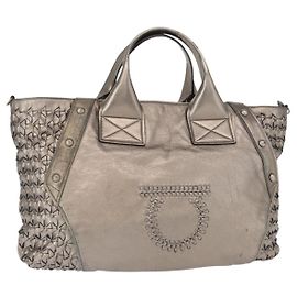 Borsa a mano in pelle Gancini Salvatore Ferragamo Argento Auth 153866