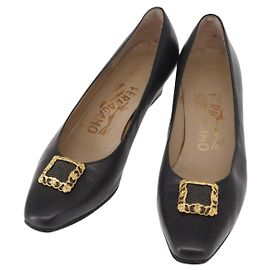 Salvatore Ferragamo Décolleté in Pelle Nera Oro Auth ti3478