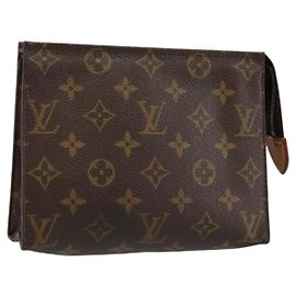 LOUIS VUITTON Poche Toilette Monogram 19 M47544 LV Auth bs29845
