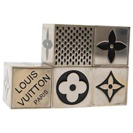 LOUIS VUITTON Poids en papier Gamecube Monogram métal Argent M99454 LV Auth 143026 - Louis Vuitton