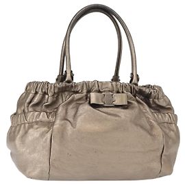 Borsa a Spalla Vala in Pelle Salvatore Ferragamo, tono oro, Auth 149548