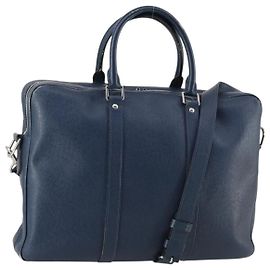 LOUIS VUITTON Taiga Portafolios de Viaje PM Bolsa 2way Azul M30639 Auth 136614