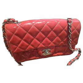 Borsa Chanel in pelle verniciata corallo