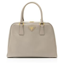 Borsa a mano piramidale incorniciata Saffiano di Prada
