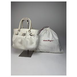 Borsa in pelle vintage Salvatore Ferragamo bianca