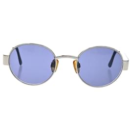 CHANEL Logo Sonnenbrille aus Kunststoff