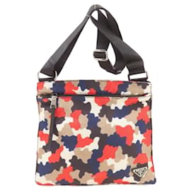 Borsa a spalla in tela con stampa camouflage Prada