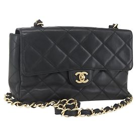 CHANEL Matelassé 25 Borsa a Spalla con Catena in Pelle di Agnello Nera Oro CC Auth 158905SAM
