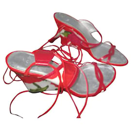 Autre Marque Zapatos de tacón de cuña en tela floral y cuero rojo 37
