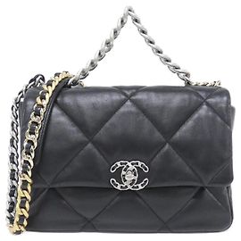 Chanel 19 Linie AS1161 Schultertasche